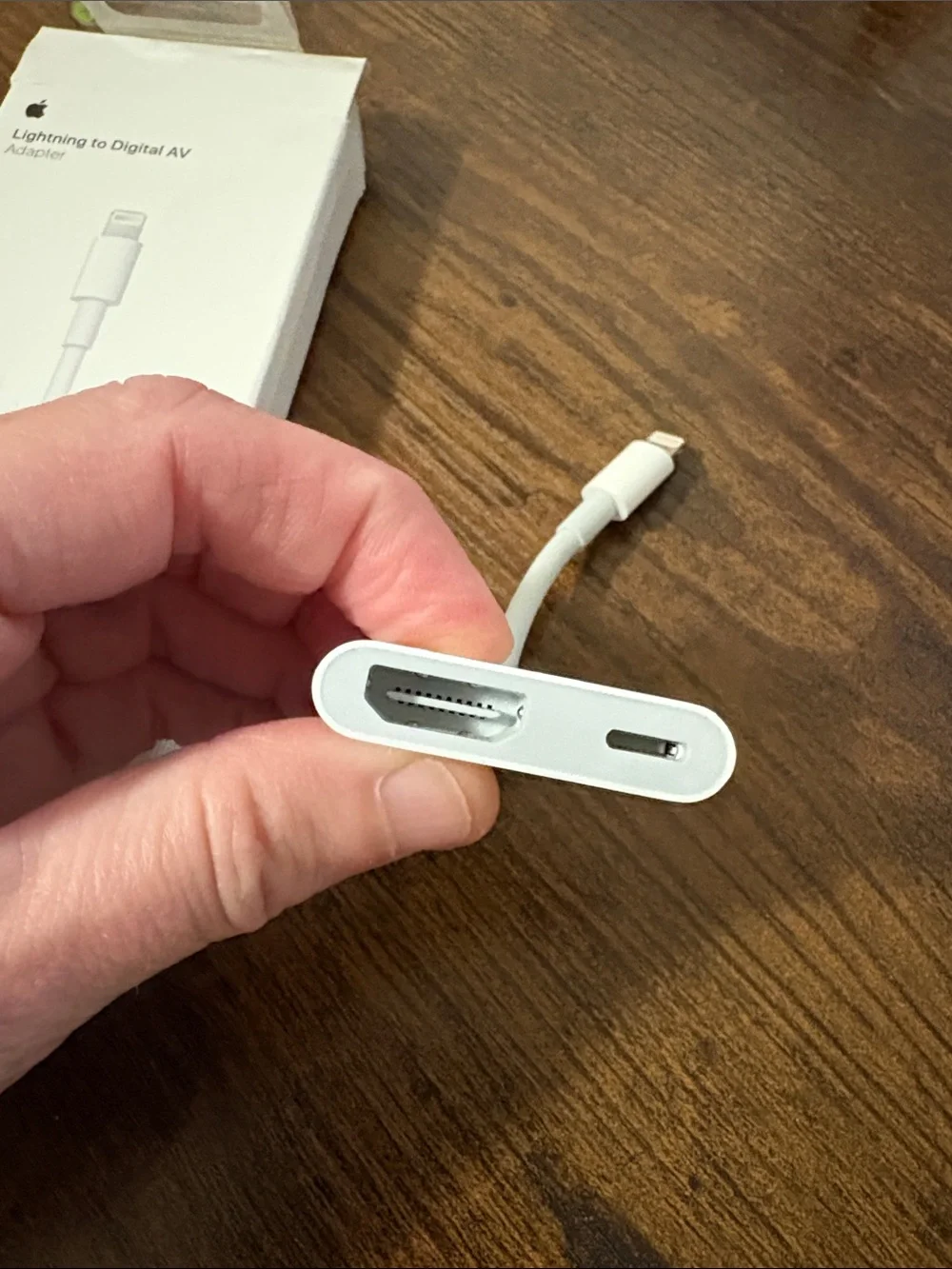 Apple Lightning to Digital AV Adapter - White